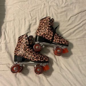 Leopard Impala roller skates. Only worn twice!